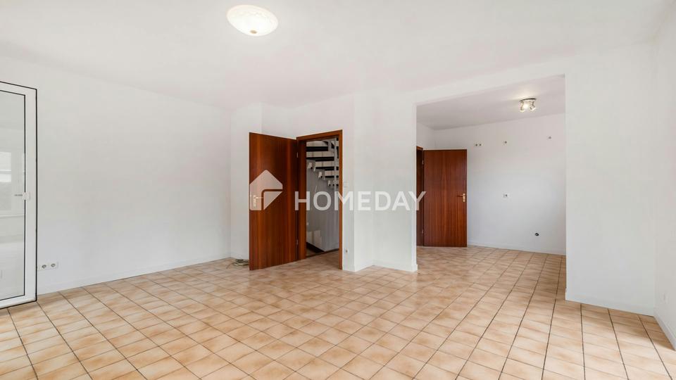 Doppelhaushälfte mit vier Zimmern, Wintergarten, Gartenidylle und Vollkeller – Bild 7