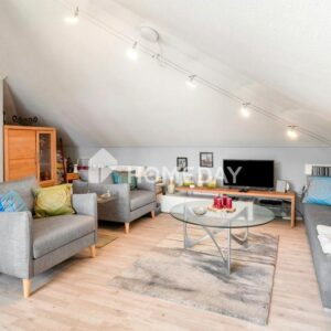 Familienfreundliche Maisonette-Wohnung mit Garten und Stellplatz in zentraler Lage