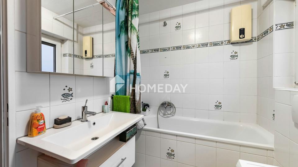 Großzügig geschnittene Vier-Zimmer-Wohnung mit Wohlfühlcharakter – Bild 8