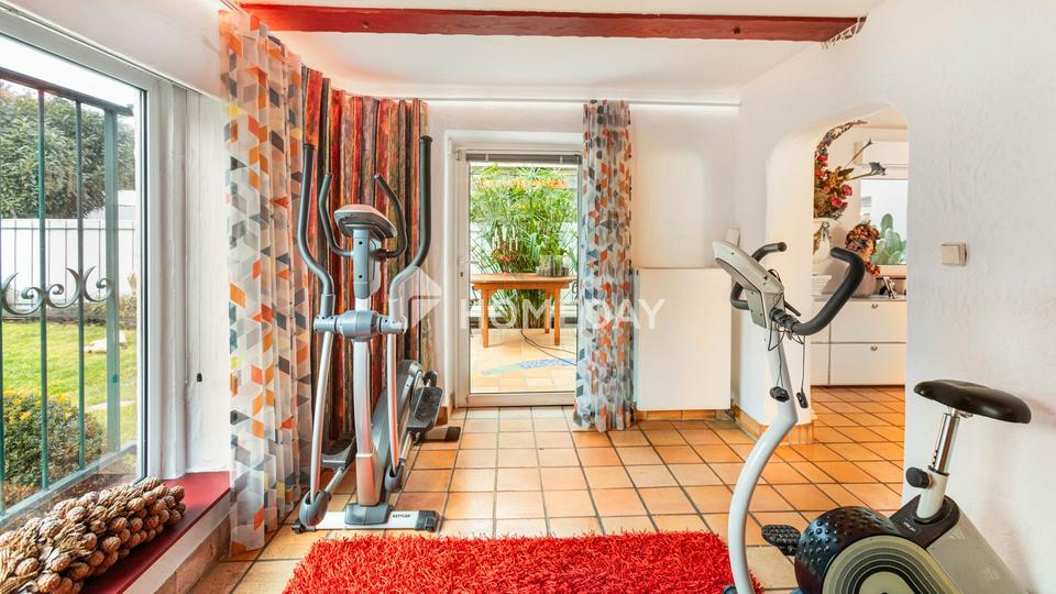 Liebhaberobjekt mit mediterraner Seele – Wohnen als Kunstform – Bild 21