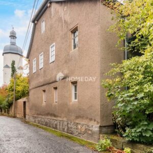 Historisches Bauernhaus mit zwei Wohneinheiten, Fachwerkscheune & großem Garten in idyllischer Lage