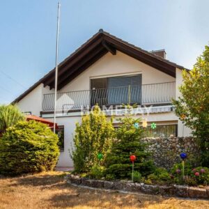 Familienfreundliches großes EFH mit ELW, großem Grundstück, Terrasse, Loggia, Balkon und Kamin