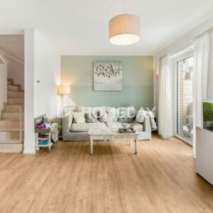 Nachhaltig  & neuwertig: RMH für die ganze Familie | KfW-Effizienz, PV-Anlage & 138 m²