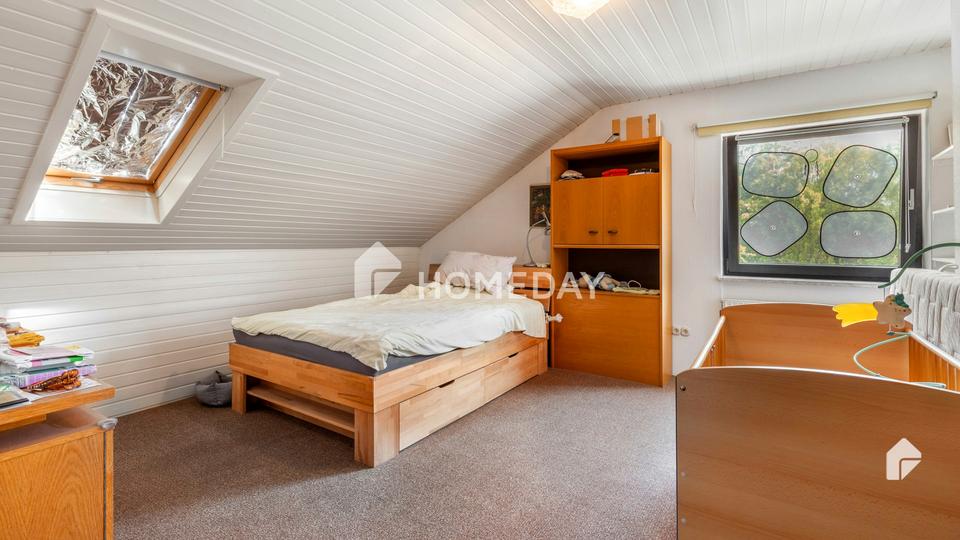 Familienfreundliches großes EFH mit ELW, großem Grundstück, Terrasse, Loggia, Balkon und Kamin – Bild 24