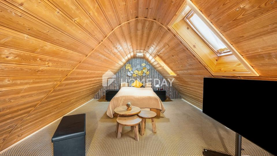 Neuwertige Doppelhaushälfte mit hochwertiger Ausstattung und Garten – Bild 17