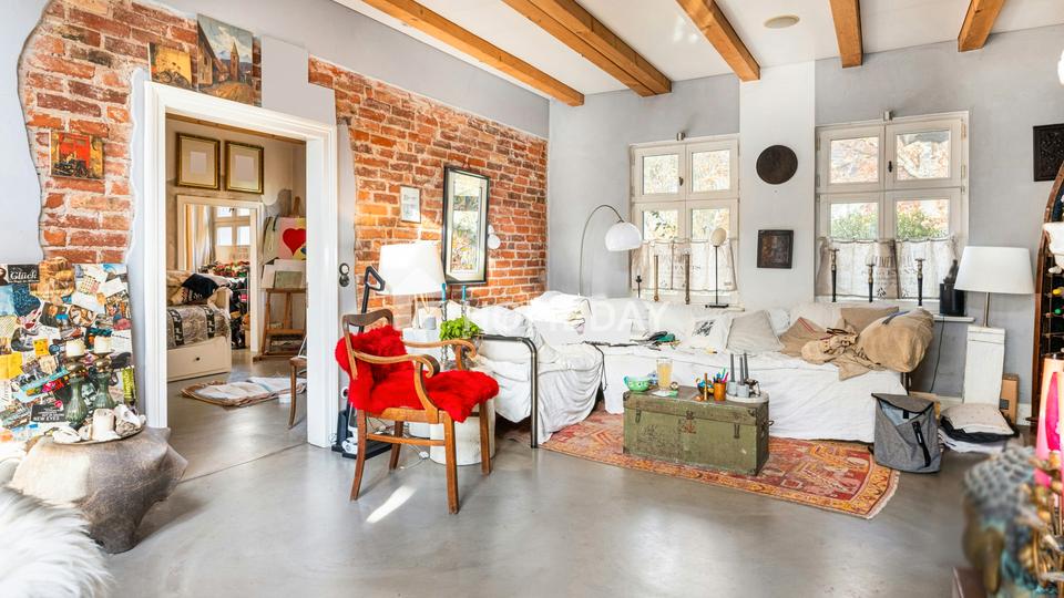 Historische Villa mit künstlerischer Handschrift und Südterrasse – Bild 2