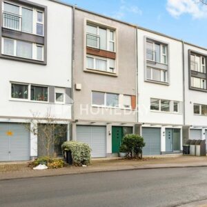 Stilvolles Townhouse mit Südterrasse, Balkon, Kamin & Siematic-Küche
