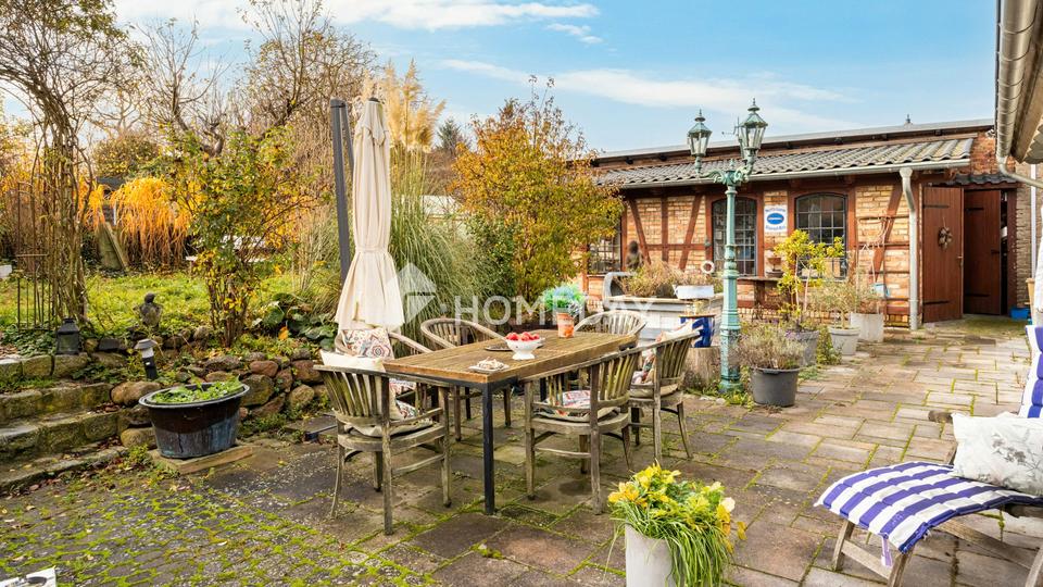 Historische Villa mit künstlerischer Handschrift und Südterrasse – Bild 27