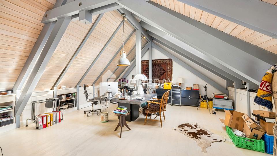 Historische Villa mit künstlerischer Handschrift und Südterrasse – Bild 22