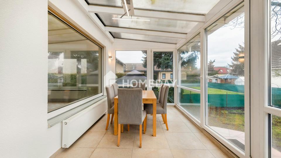 Doppelhaushälfte mit vier Zimmern, Wintergarten, Gartenidylle und Vollkeller – Bild 11