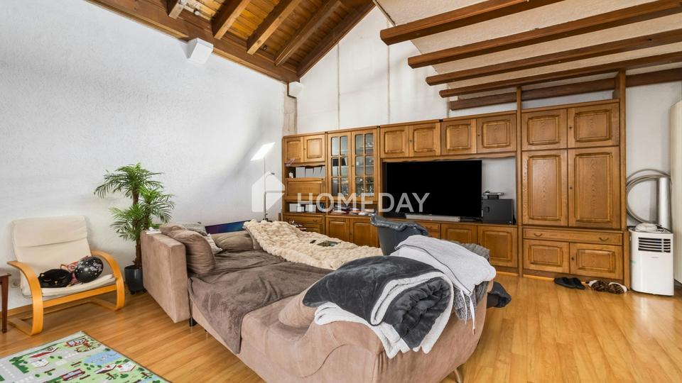 Gepflegtes Mehrfamilienhaus mit vier Wohnungen, Restaurant, Terrasse und Hof in Sulzbach am Main – Bild 12