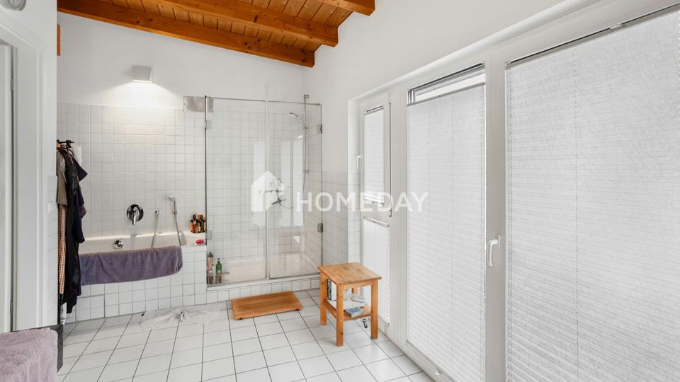 Stilvolles Townhouse mit Südterrasse, Balkon, Kamin & Siematic-Küche – Bild 19