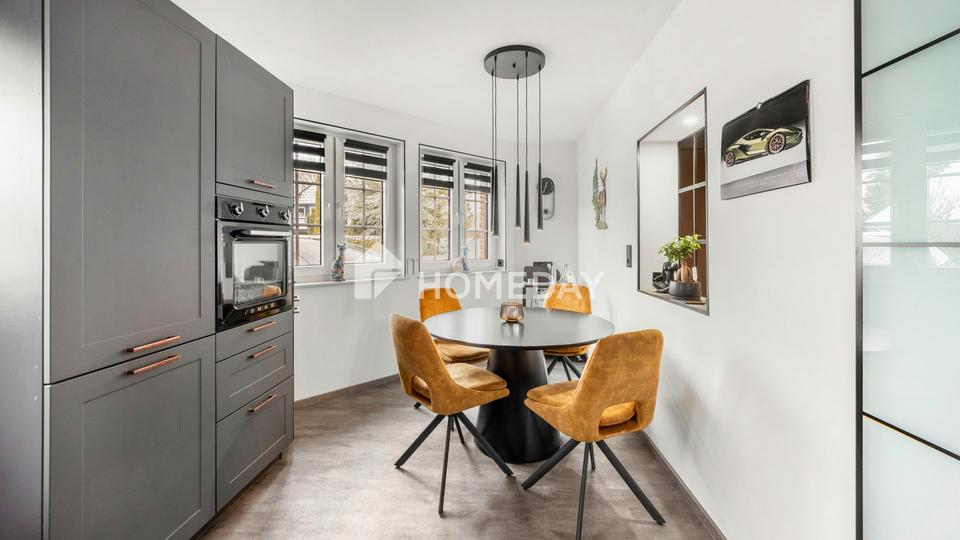 Neuwertige Doppelhaushälfte mit hochwertiger Ausstattung und Garten – Bild 4