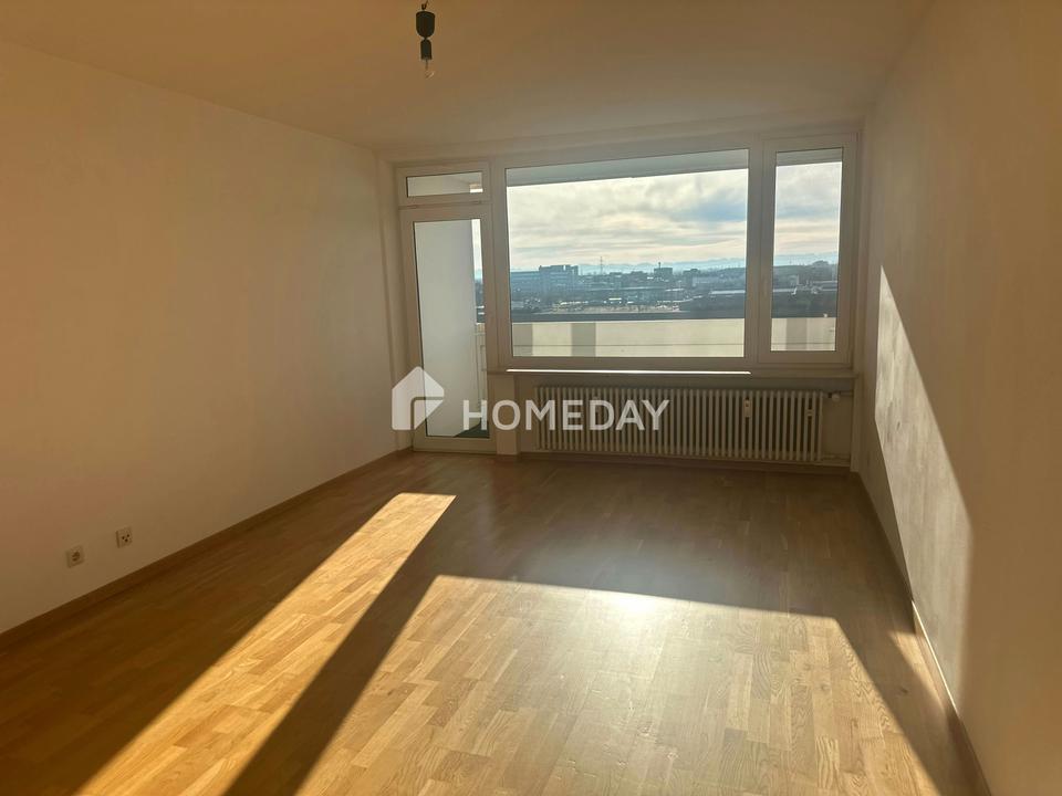 Familienfreundliche Umgebung: Gemütliche Zwei-Zimmer-Wohnung mit Loggia – sofort bezugsfrei