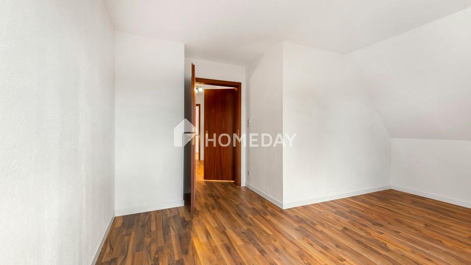 Doppelhaushälfte mit vier Zimmern, Wintergarten, Gartenidylle und Vollkeller – Bild 16