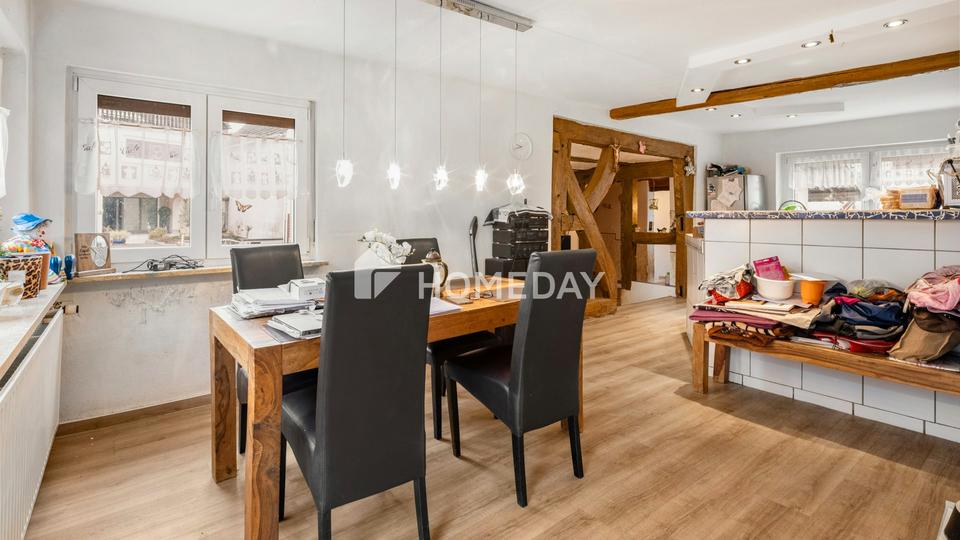 Einfamilienhaus mit Scheune und Nebengebäuden in ruhiger Lage – Bild 10