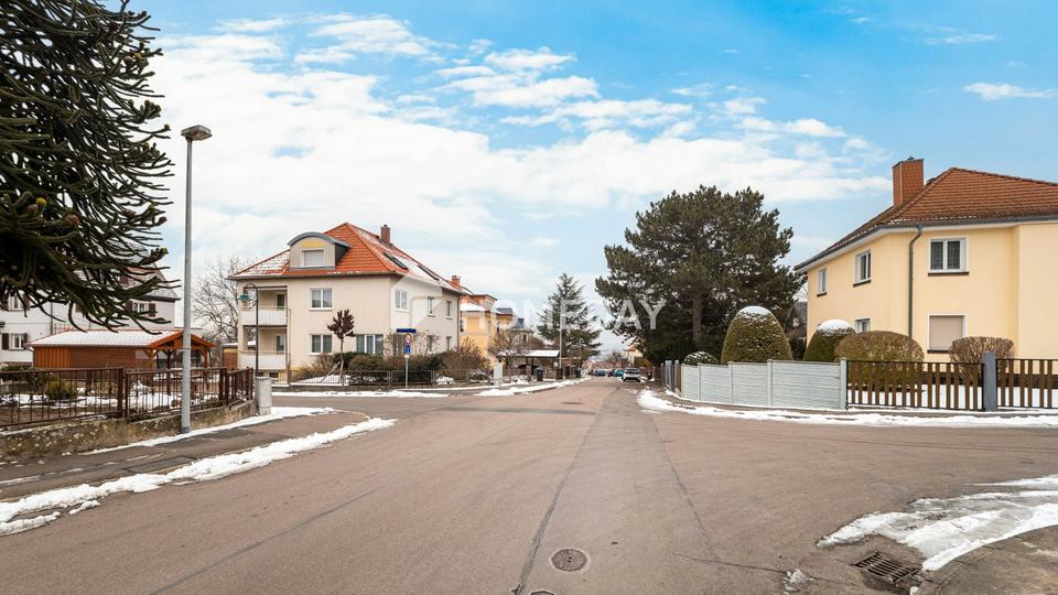 Stilvolles Zweifamilienhaus mit Vollkeller, Gartenidylle und vielseitigen Nutzungsmöglichkeiten – Bild 7