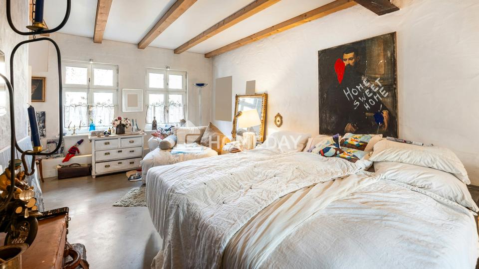 Historische Villa mit künstlerischer Handschrift und Südterrasse – Bild 15