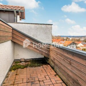 Vermietete 2-Zimmer-Dachgeschosswohnung mit großem Balkon und Stellplatz
