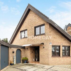 Neuwertige Doppelhaushälfte mit hochwertiger Ausstattung und Garten